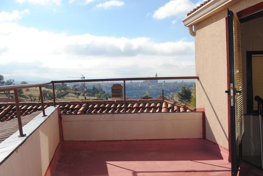 Hostal El Mirador La Lastrilla Esterno foto